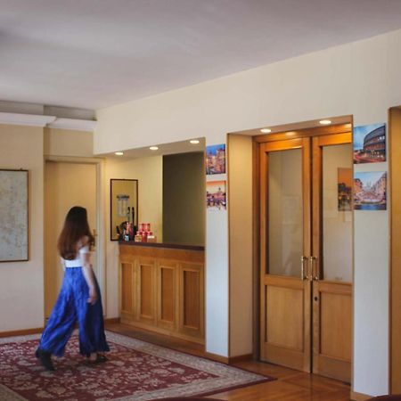 Oasi Santa Rosa Hotel โรม ภายนอก รูปภาพ