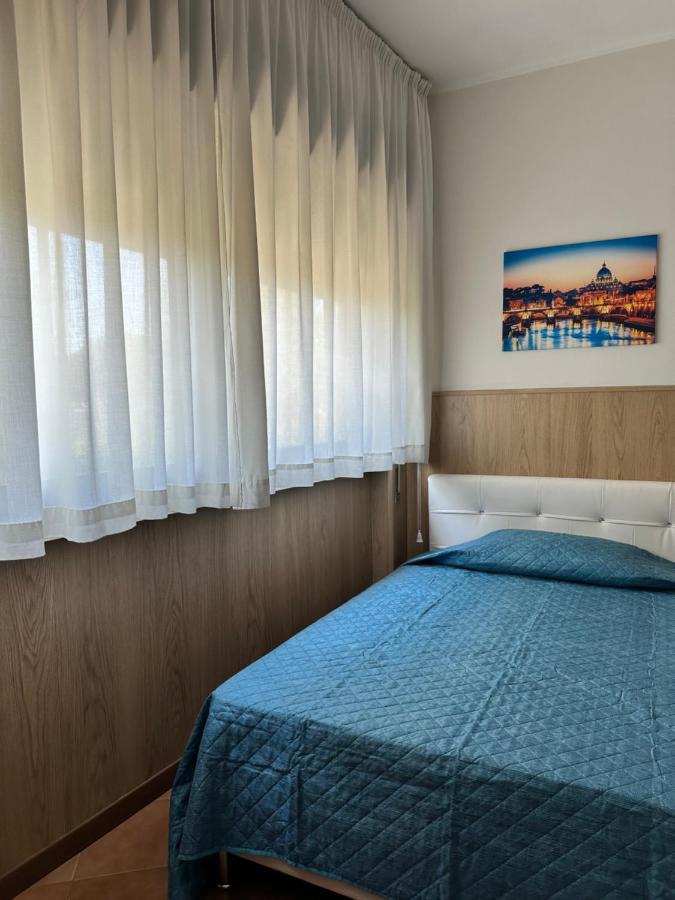 Oasi Santa Rosa Hotel โรม ภายนอก รูปภาพ