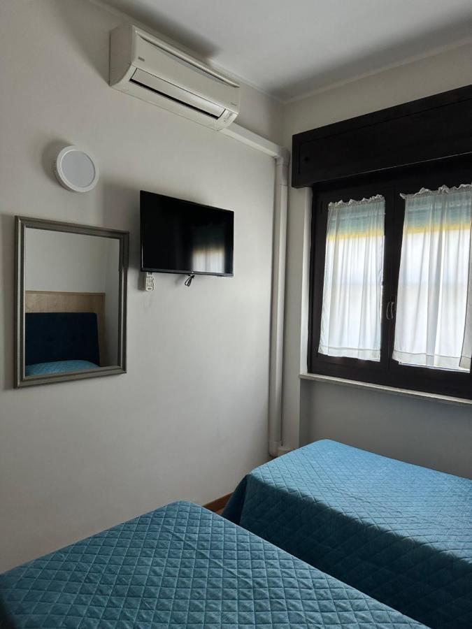 Oasi Santa Rosa Hotel โรม ภายนอก รูปภาพ