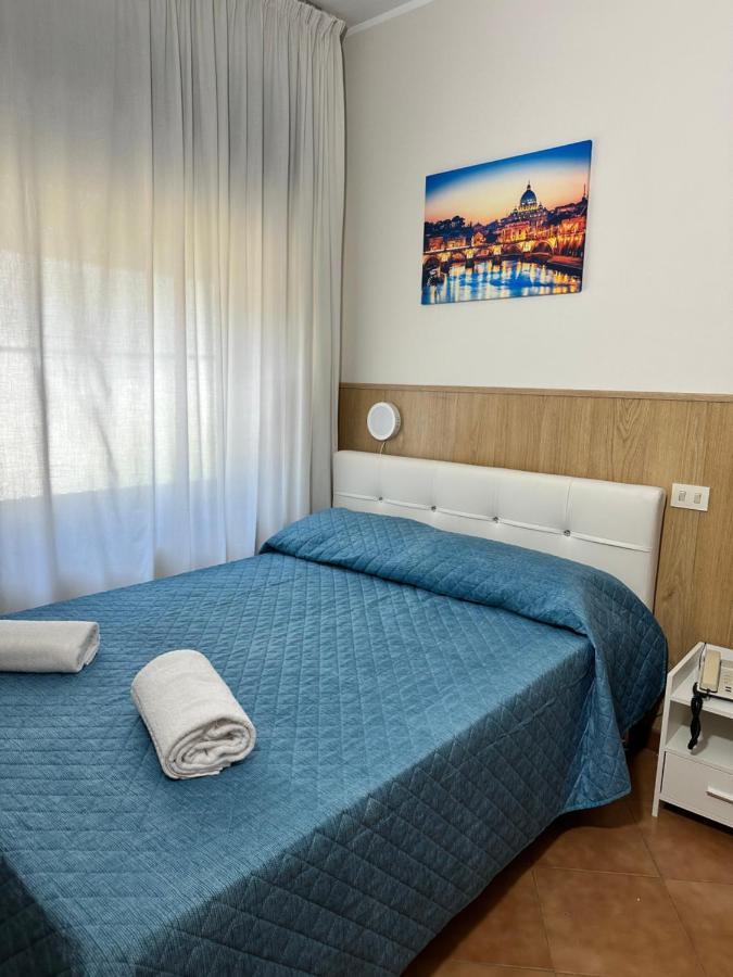 Oasi Santa Rosa Hotel โรม ภายนอก รูปภาพ