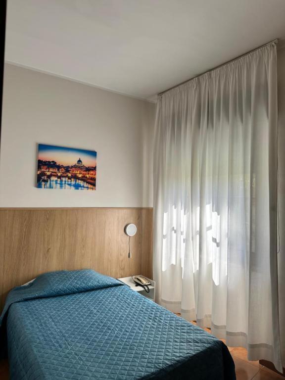 Oasi Santa Rosa Hotel โรม ภายนอก รูปภาพ