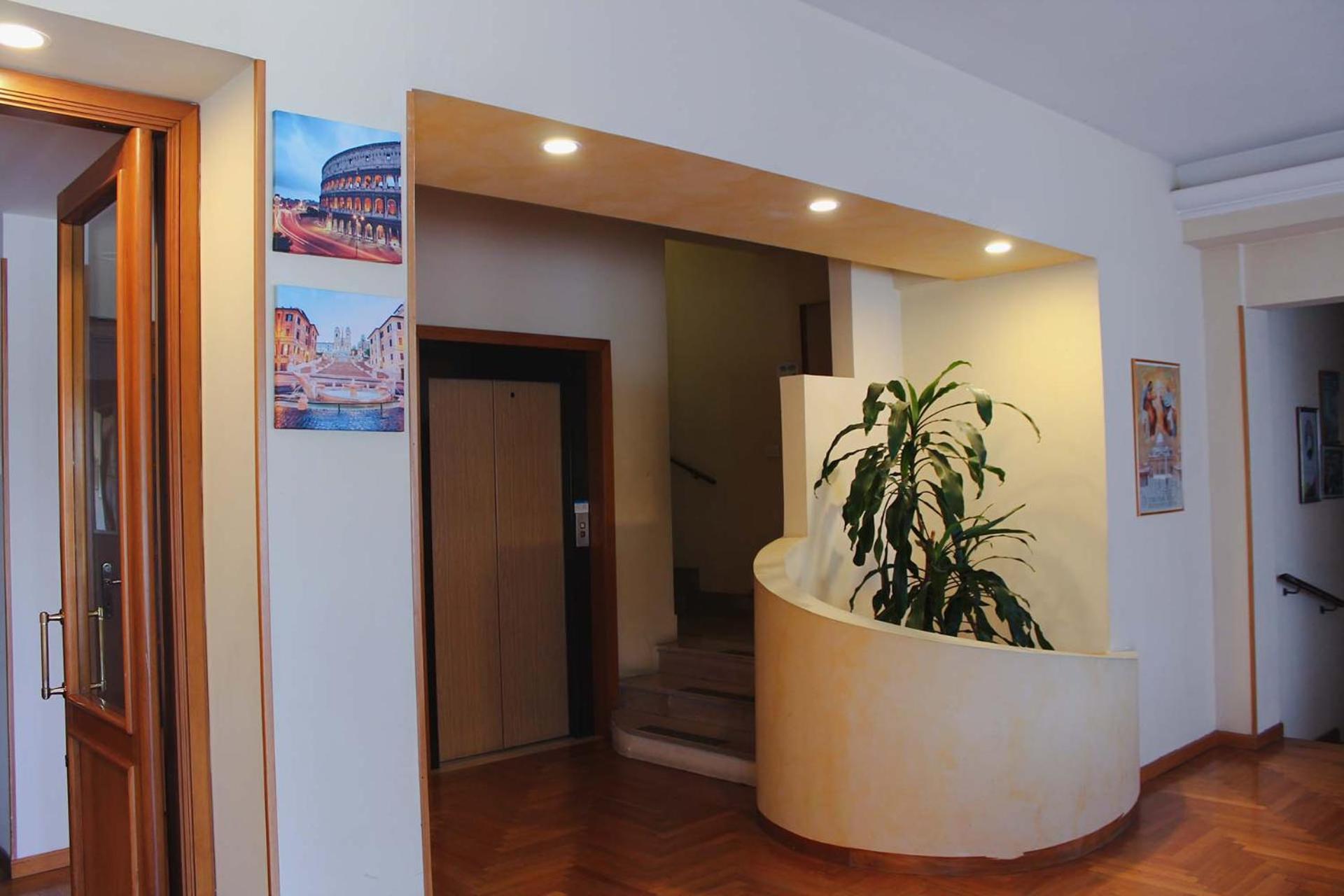 Oasi Santa Rosa Hotel โรม ภายนอก รูปภาพ